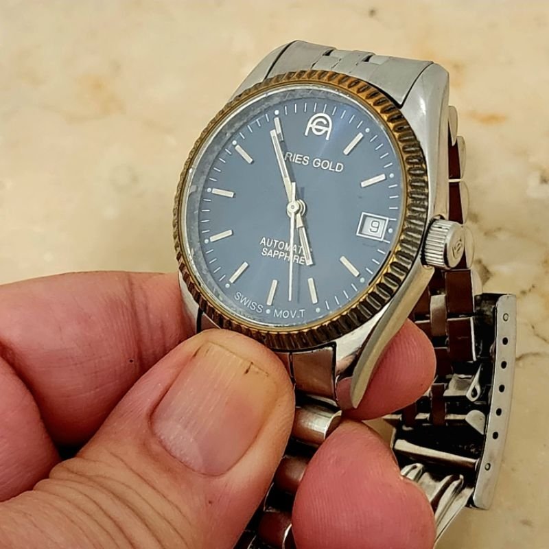 Lecet Di Jam Tangan Aries Gold