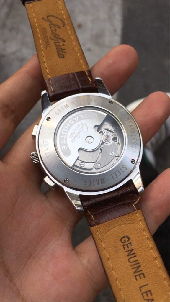 Lecet Di Jam tangan Glasshute