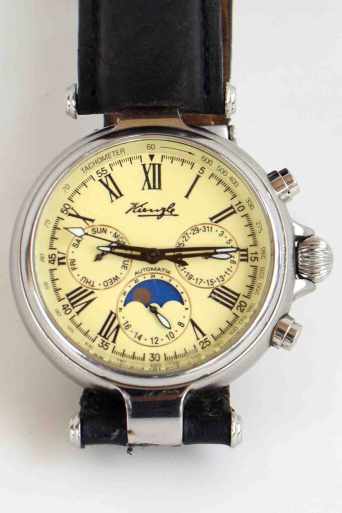 Lecet Di Jam Tangan Kienzle